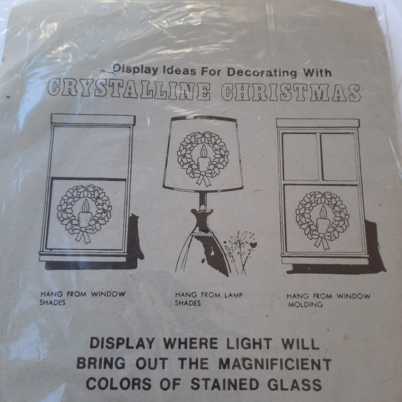 2 Vintage Crystalline acrylic faux stained glass hanging Christmas wreat… - Picture 6 of 9